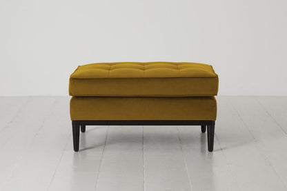 Polsterhocker Model 02, Senfgelb