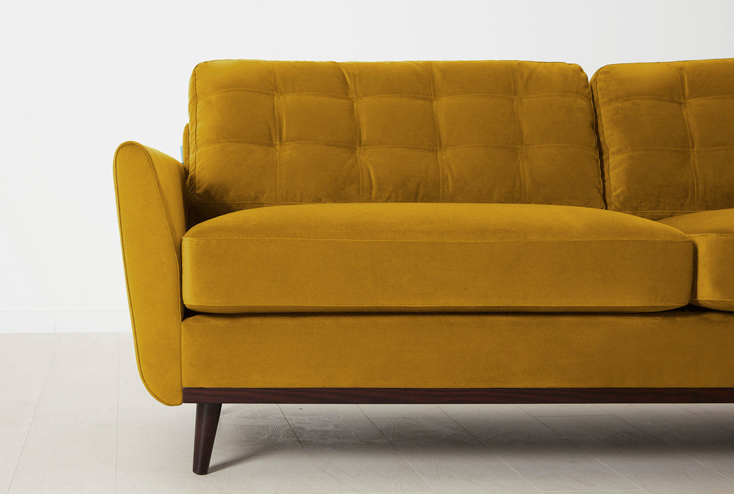 Dreisitzer-Sofa Model 10, Senfgelb