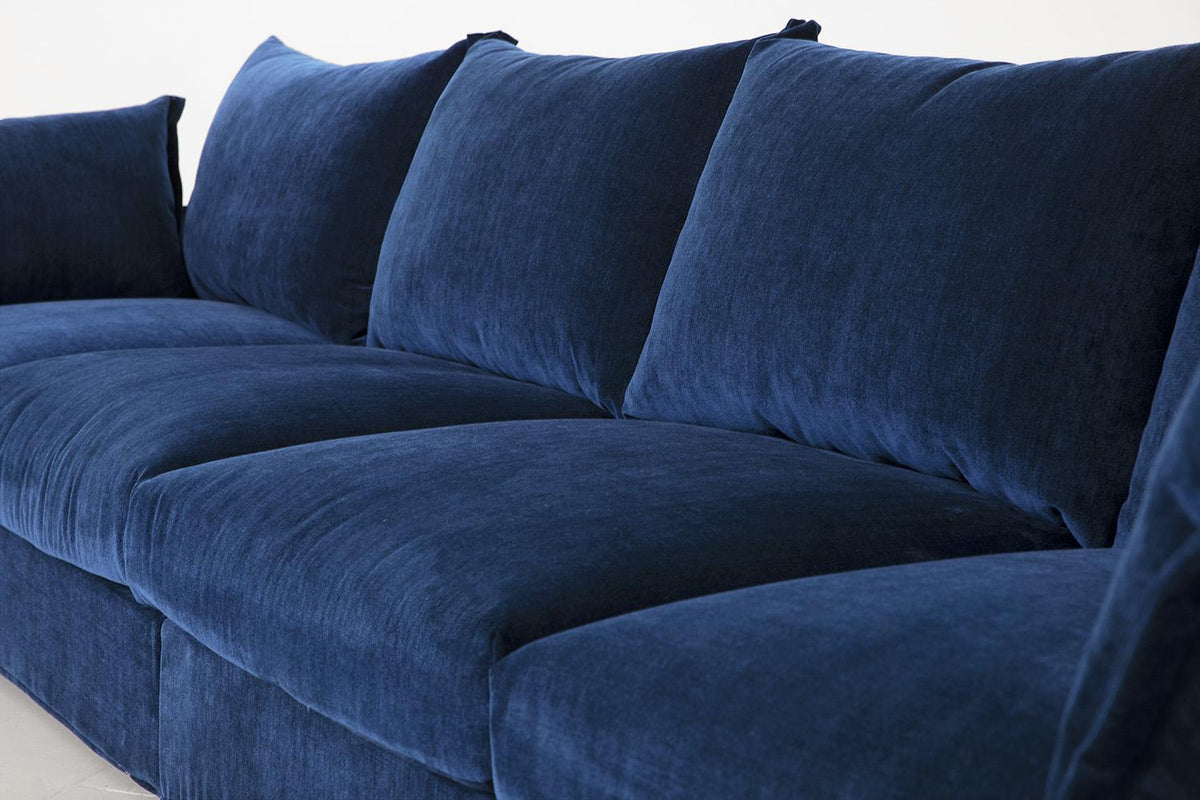 Viersitzer-Sofa Model 06