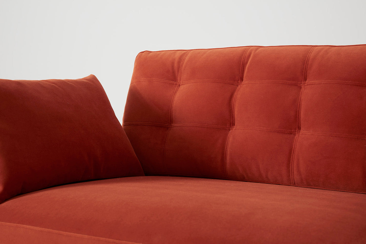 Dreisitzer-Sofa Model 10, Paprikarot