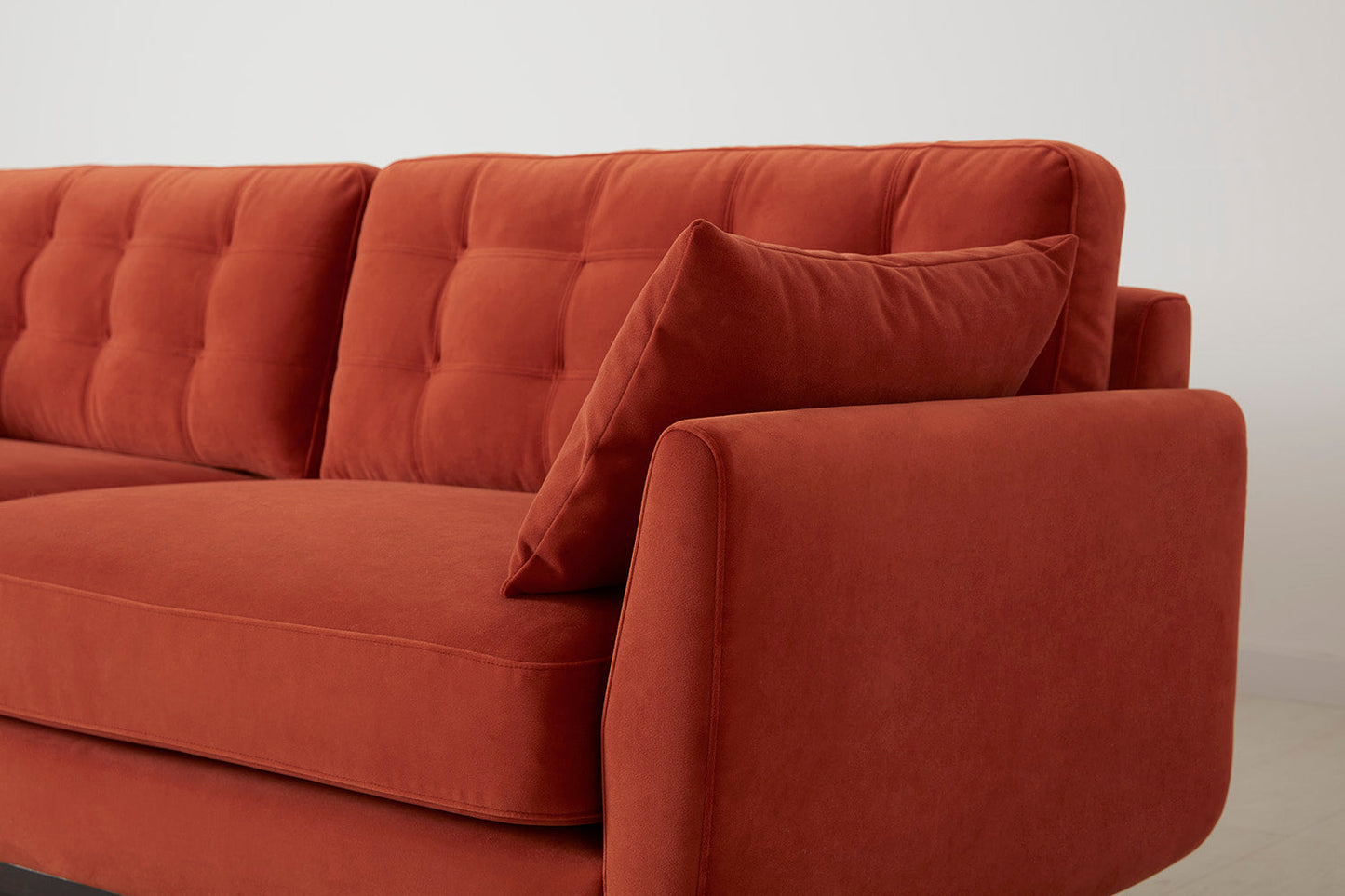 Dreisitzer-Sofa Model 10, Paprikarot