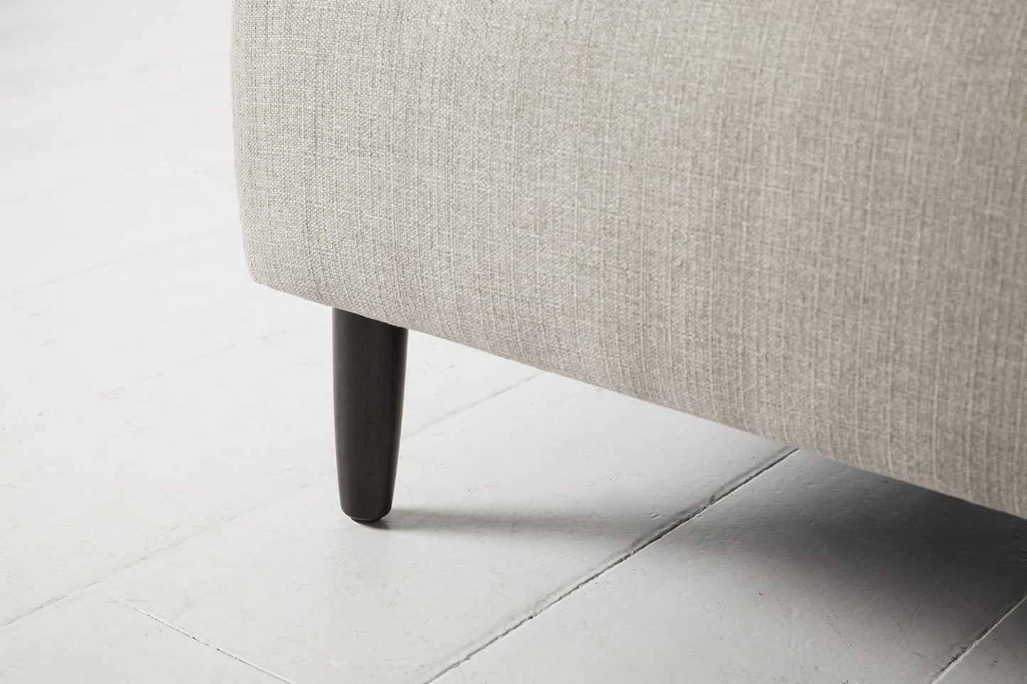Loveseat Model 05