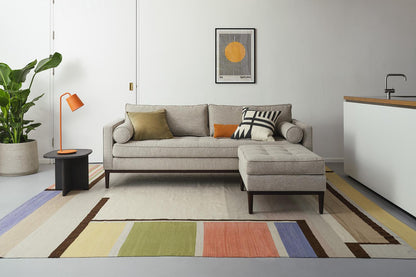 Model 02 Dreisizter Sofa mit Hocker, Steingrau