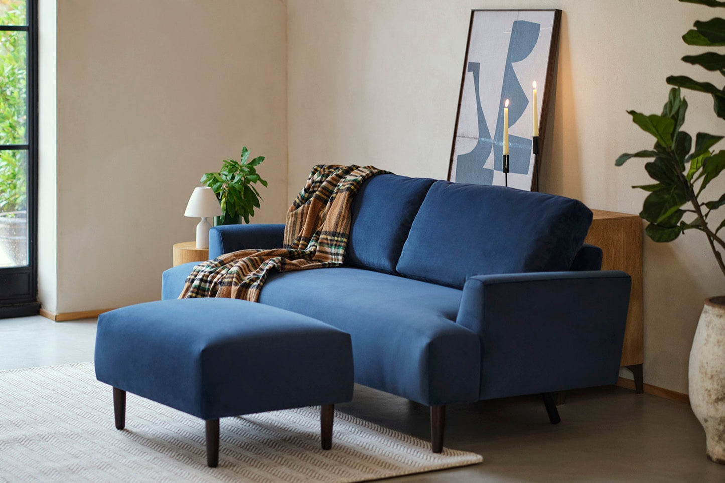 Zweisitzer-Sofa Model 05 mit Chaiselongue rechts