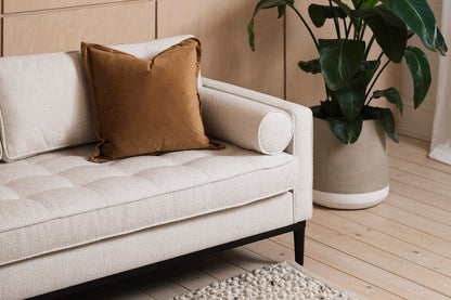 Zweisitzer-Sofa Model 02, Elfenbeinfarbe