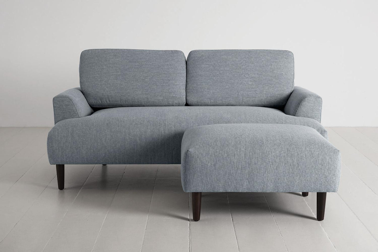 Model 05 Zweisitzer Sofa mit Hocker