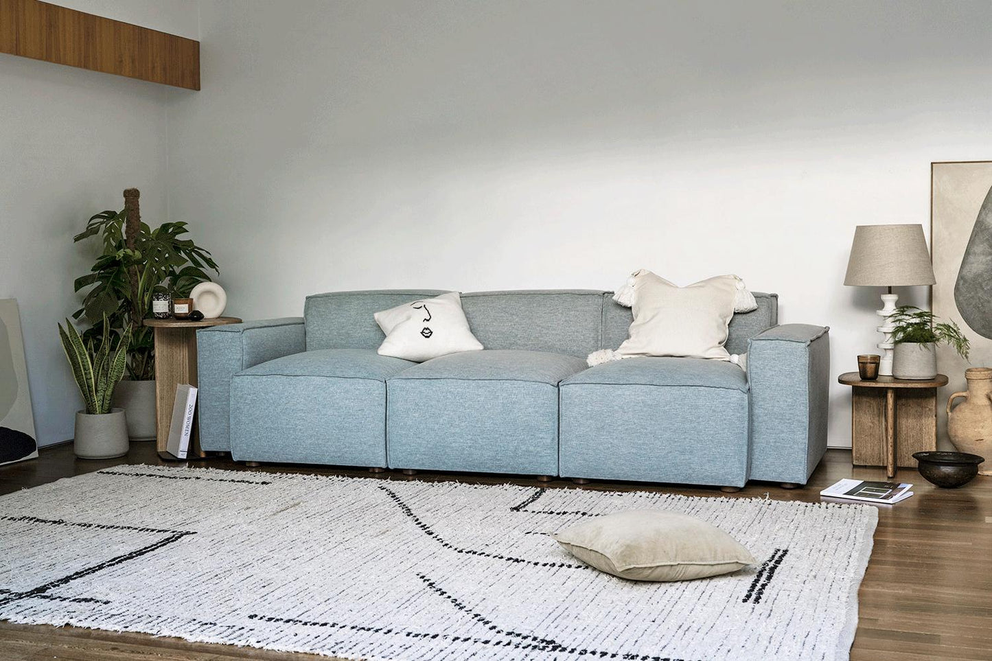 Dreisitzer-Sofa Model 03, Meerglasblau