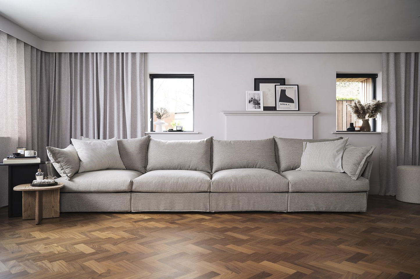 Viersitzer-Sofa Model 06