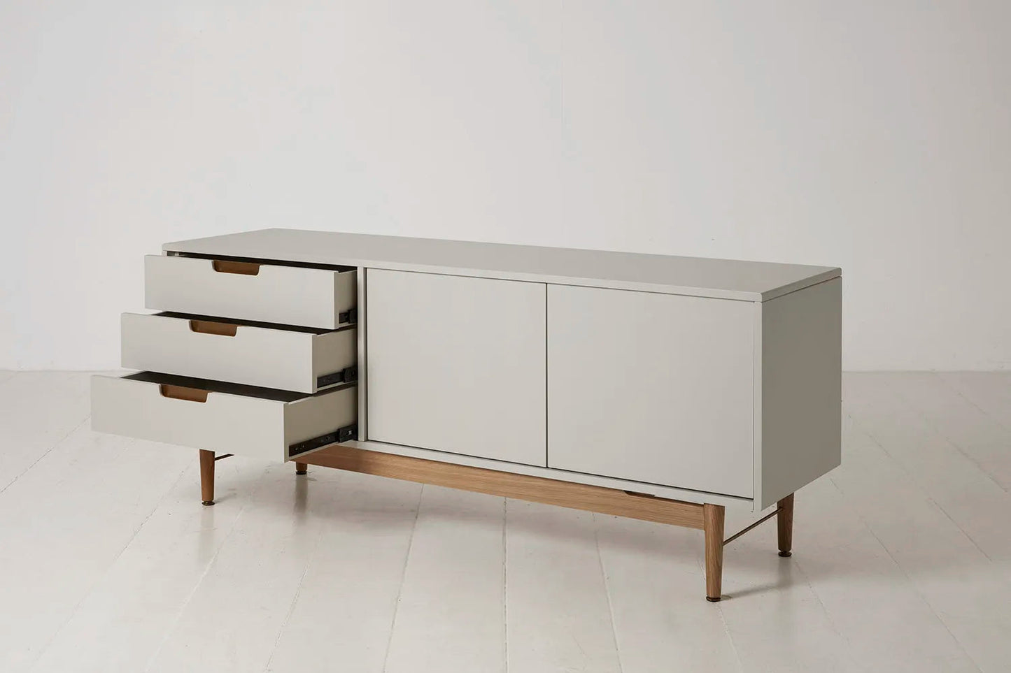 Sideboard 01