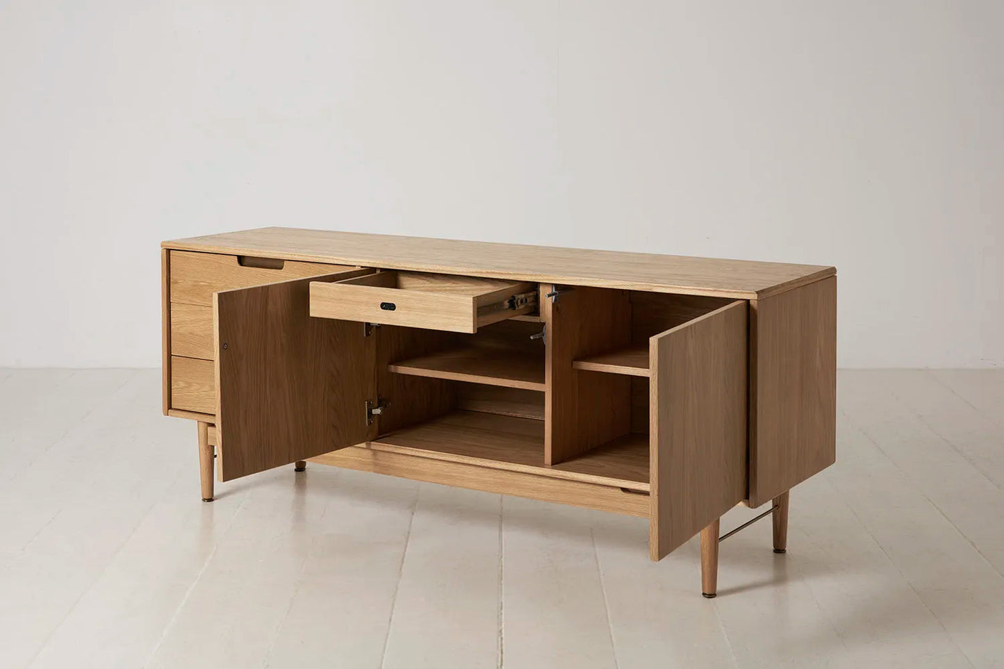 Sideboard 01