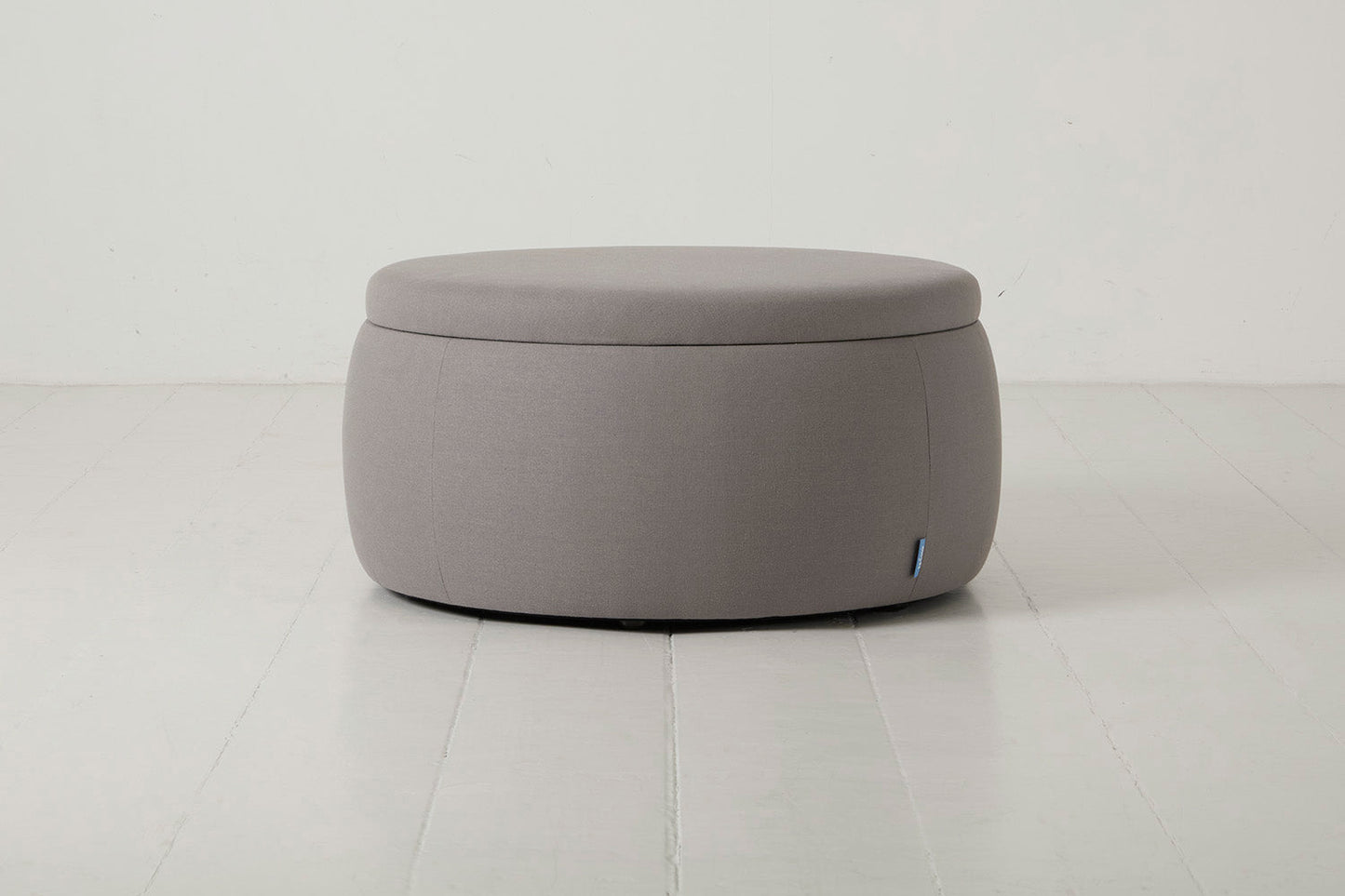 Storage 01, Risso