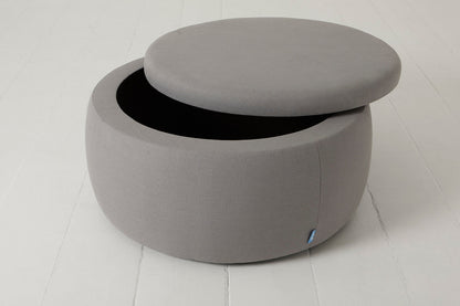 Storage 01, Risso