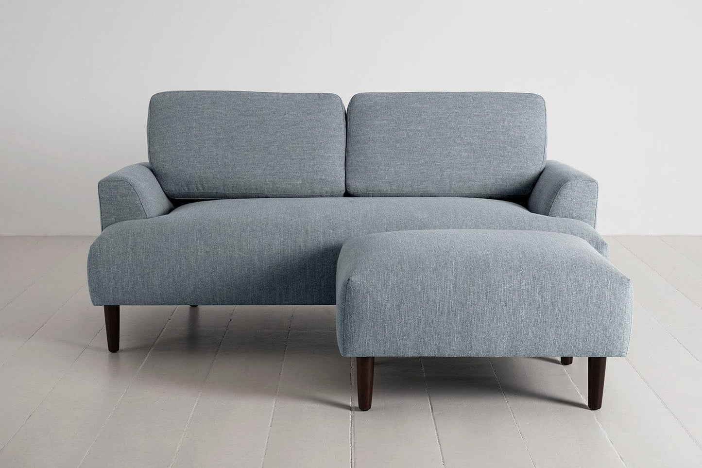 Model 05 Zweisitzer Sofa mit Hocker
