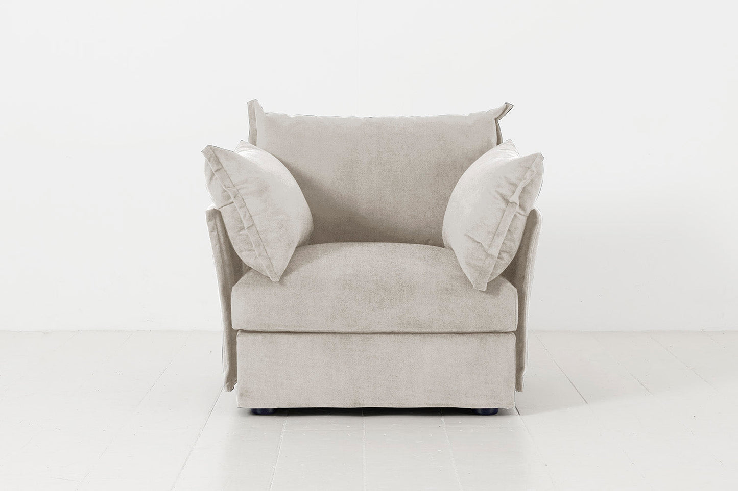 Model 06 Armchair, Chalk