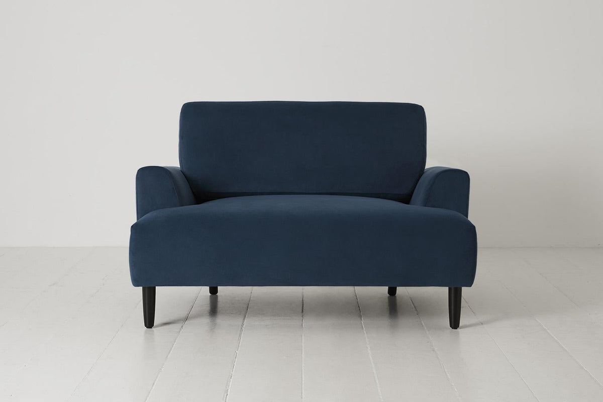Loveseat Model 05