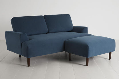 Model 05 Zweisitzer Sofa mit Hocker