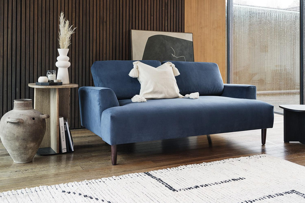 Zweisitzer-Sofa Model 05