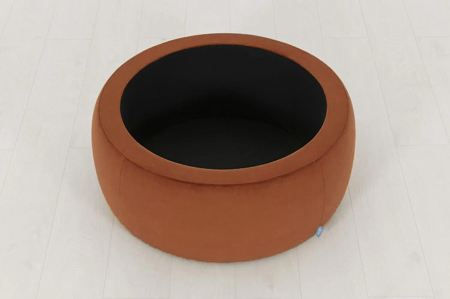 Storage 01, Umber