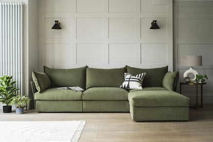 Dreisitzer-Ecksofa Model 06 mit Ecke rechts, Laubgrün