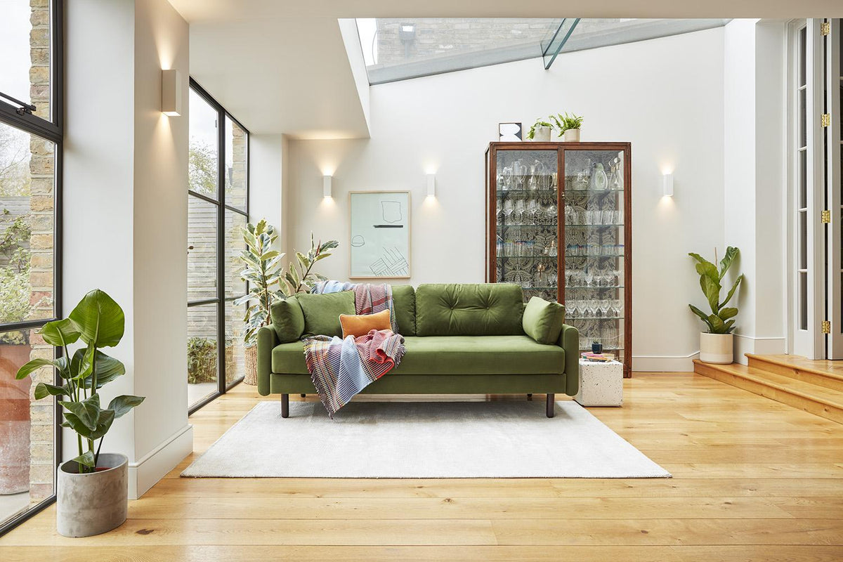 Model 04 Dreisitzer-Schlafsofa