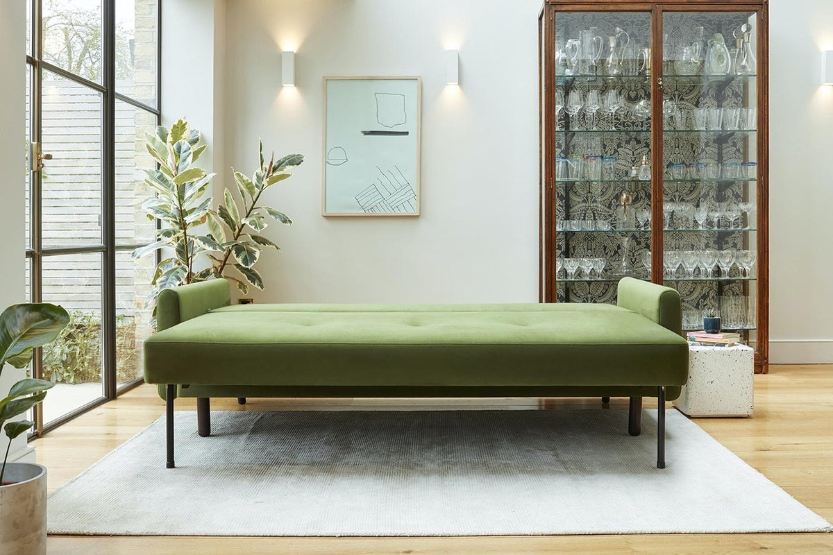 Model 04 Dreisitzer-Schlafsofa