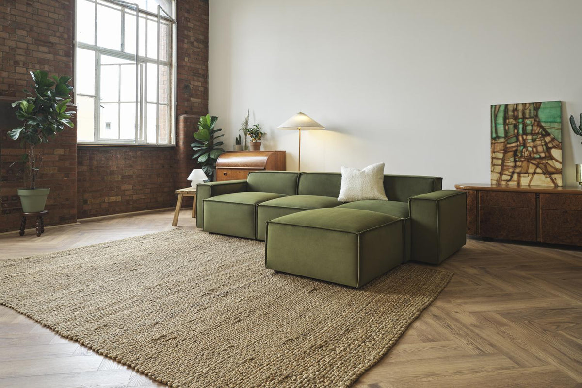 Dreisitzer-Sofa Model 03 mit Chaiselongue rechts
