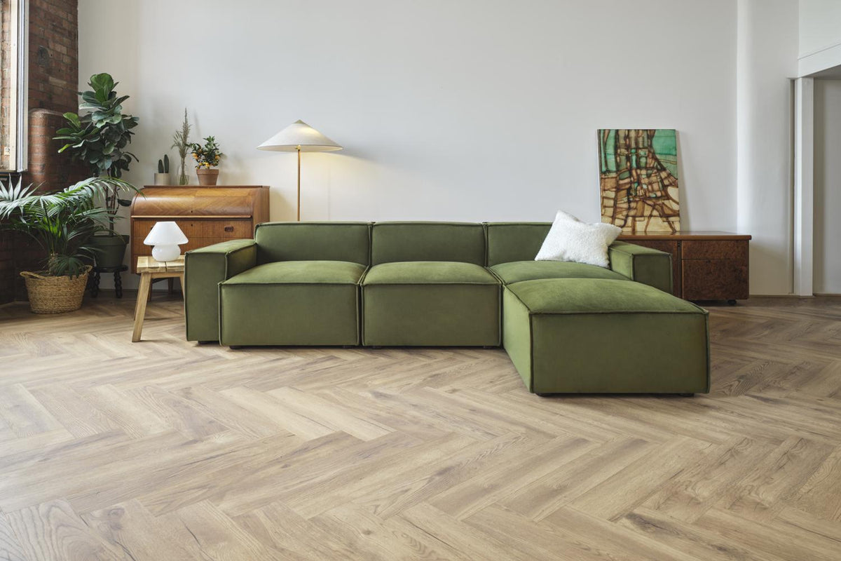 Dreisitzer-Sofa Model 03 mit Chaiselongue rechts