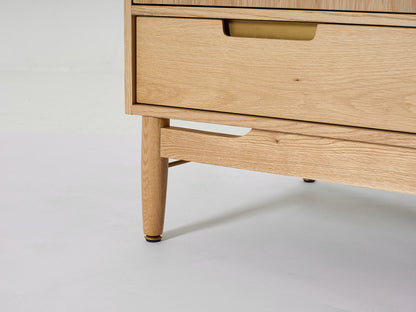 Kleiderschrank 01, Eiche