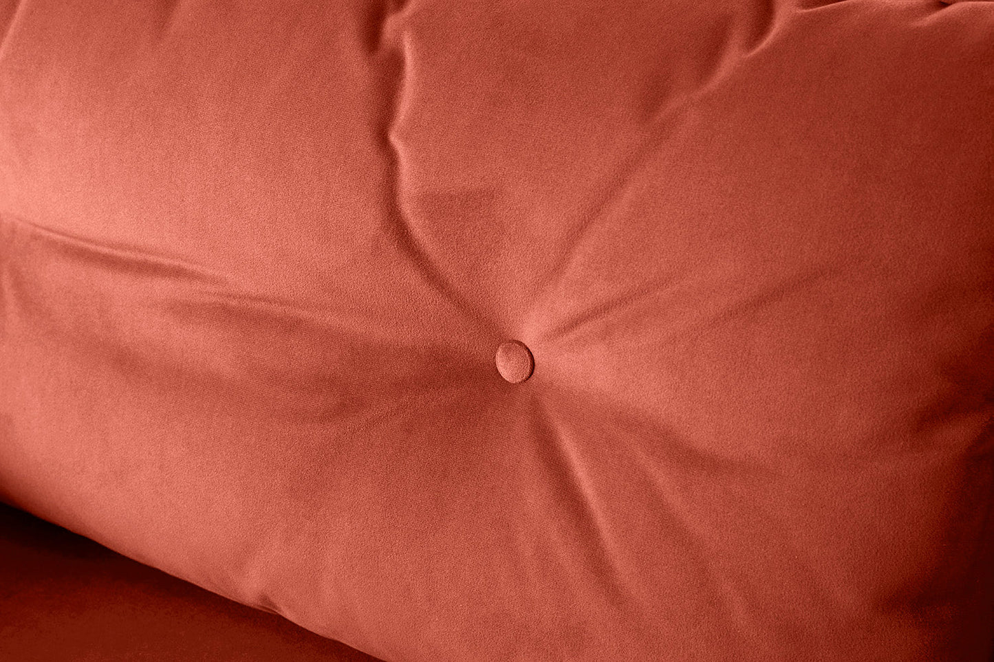 Model 19 Zweisitzer-Sofa mit Polsterhocker, Paprikarot