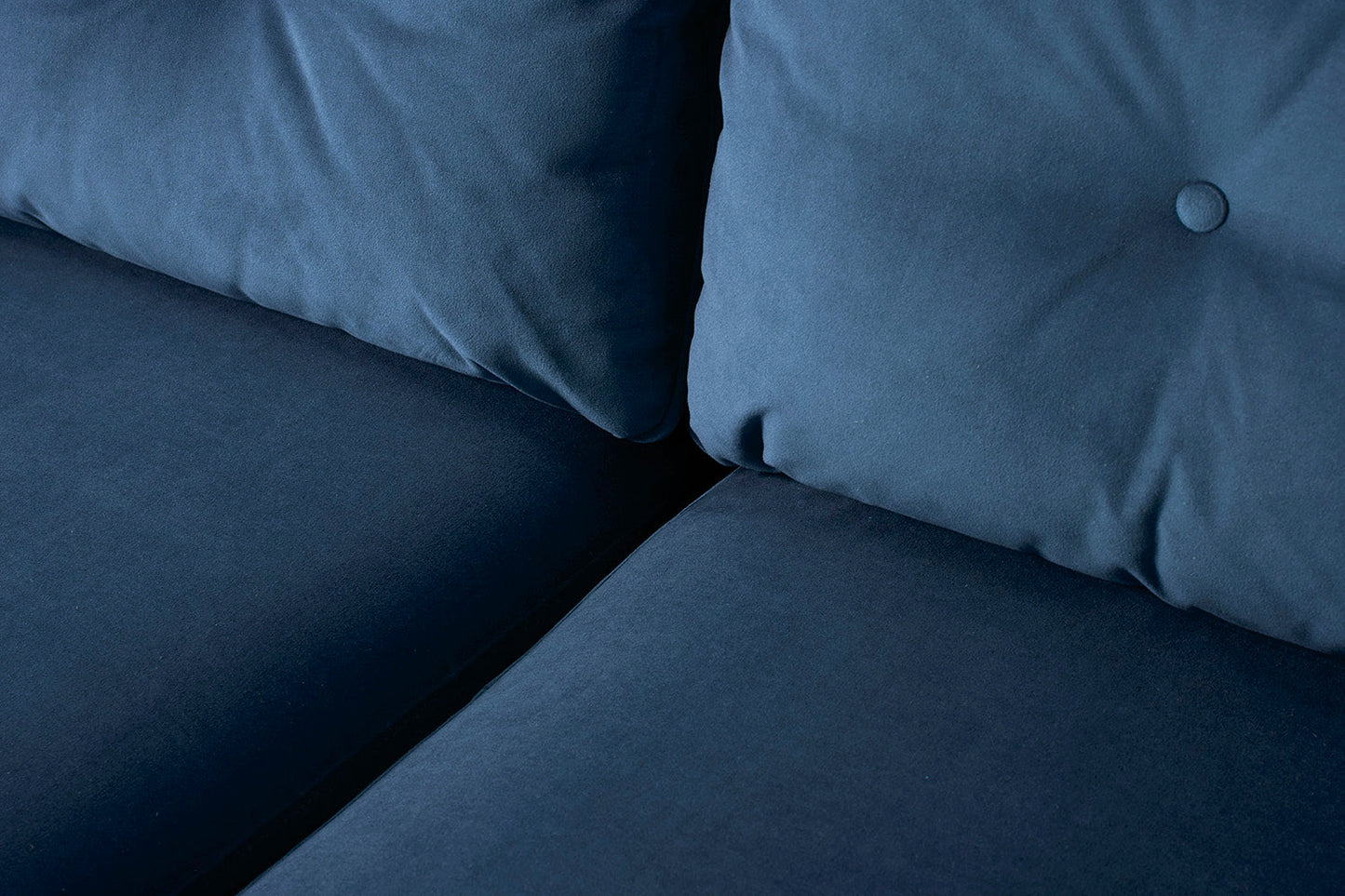 Model 19 Zweisitzer-Sofa mit Polsterhocker, Blaugrün