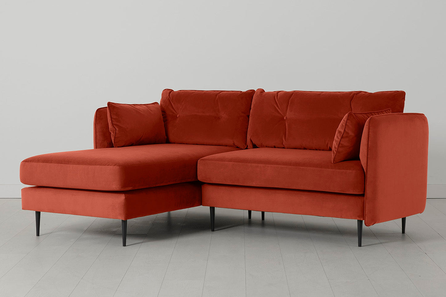 Model 19 Dreisitzer Chaiselongue-Sofa (Links), Paprikarot