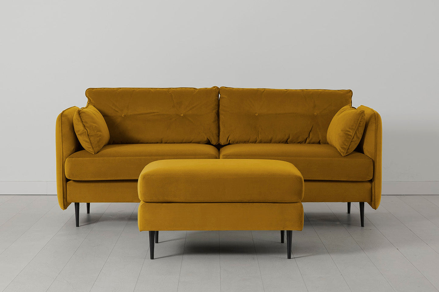 Model 19 Dreisitzer-Sofa, Senfgelb