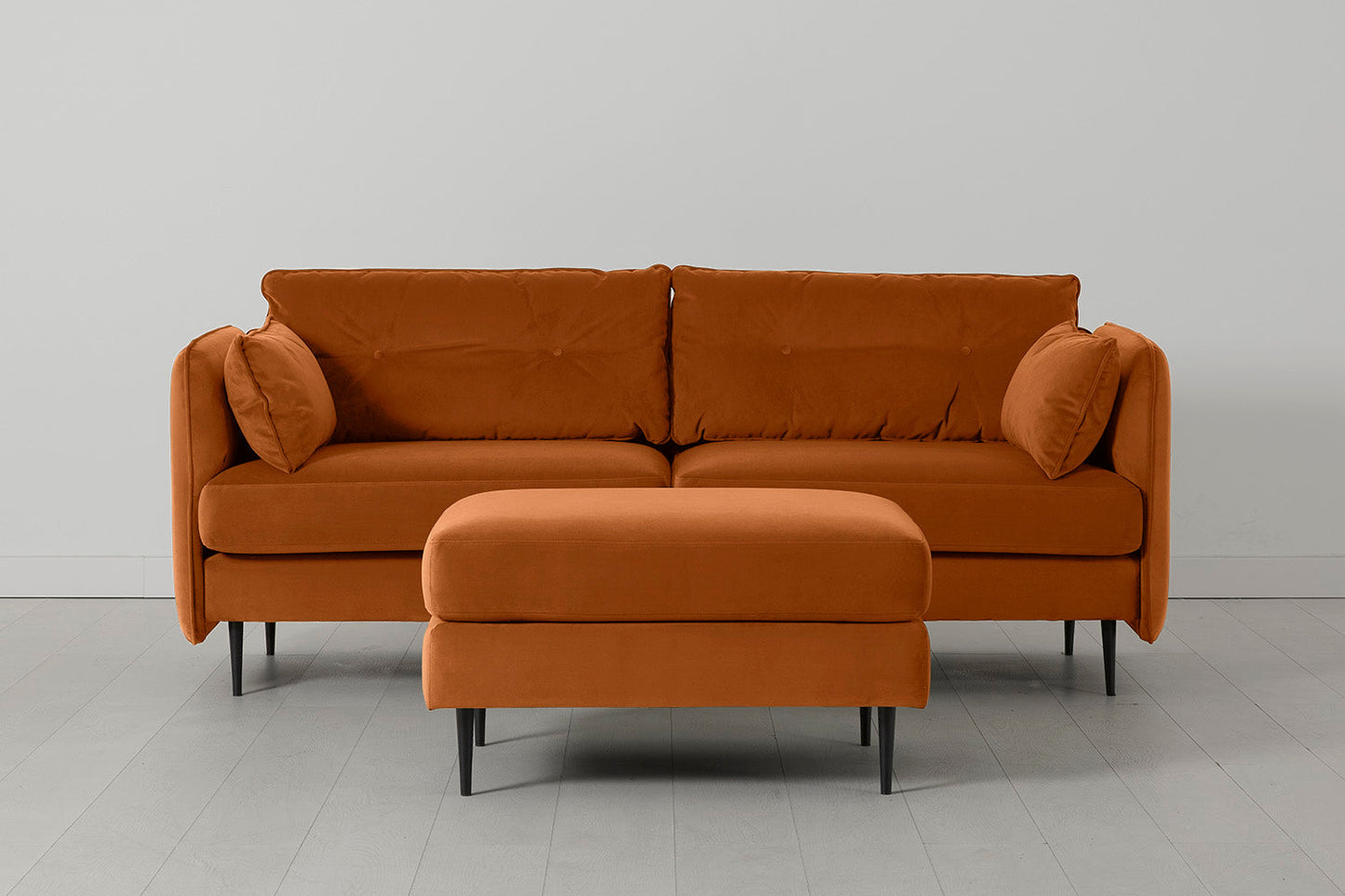 Model 19 Dreisitzer-Sofa mit Polsterhocker, Bronze