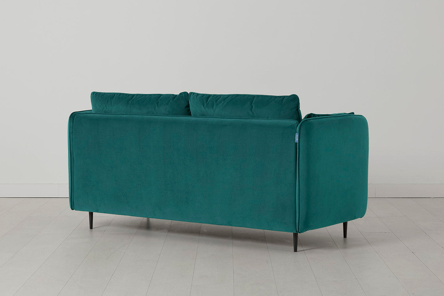 Model 19 Zweisitzer-Sofa mit Polsterhocker, Eisvogelblau