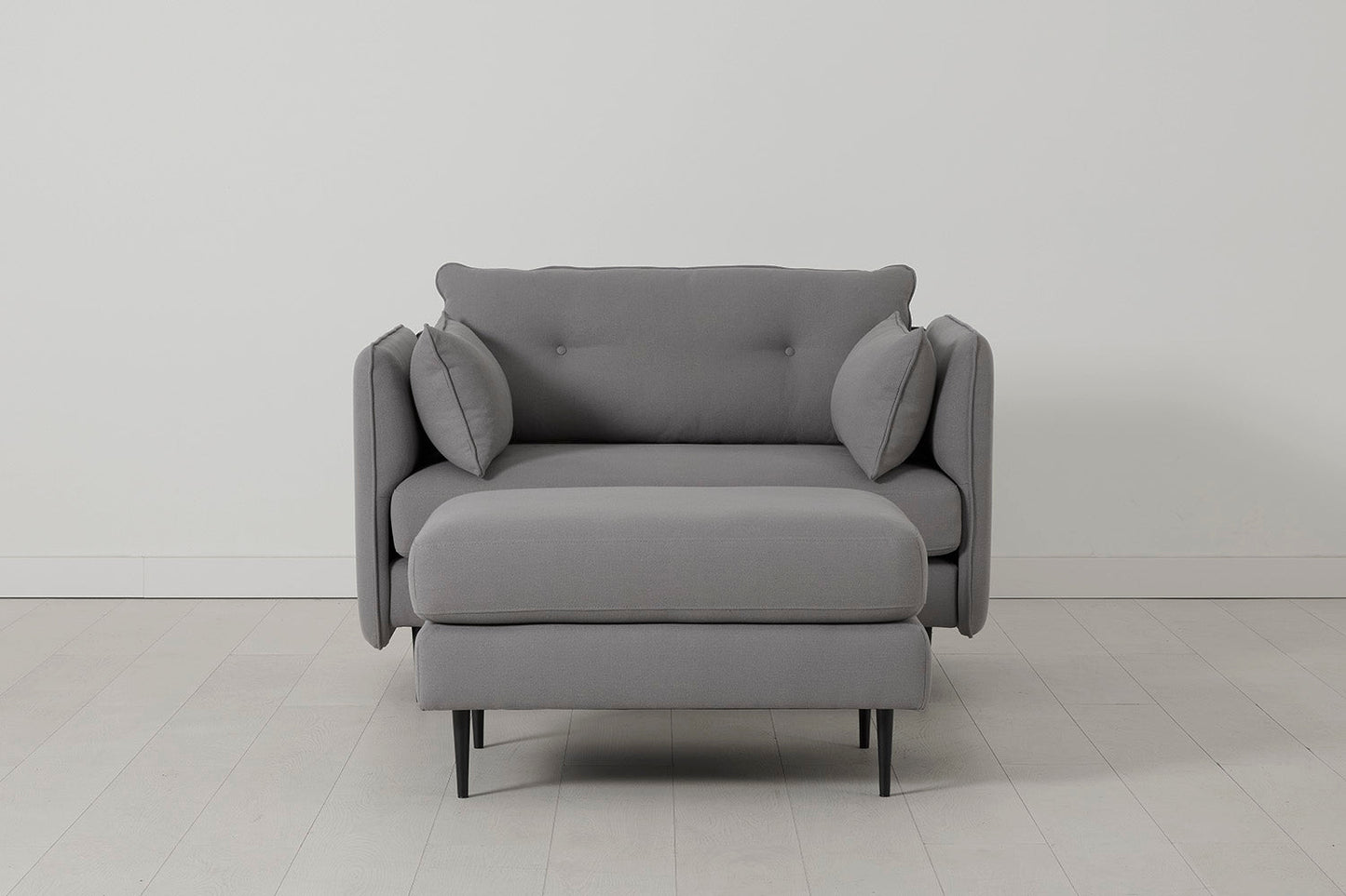 Model 19 Loveseat, Risso