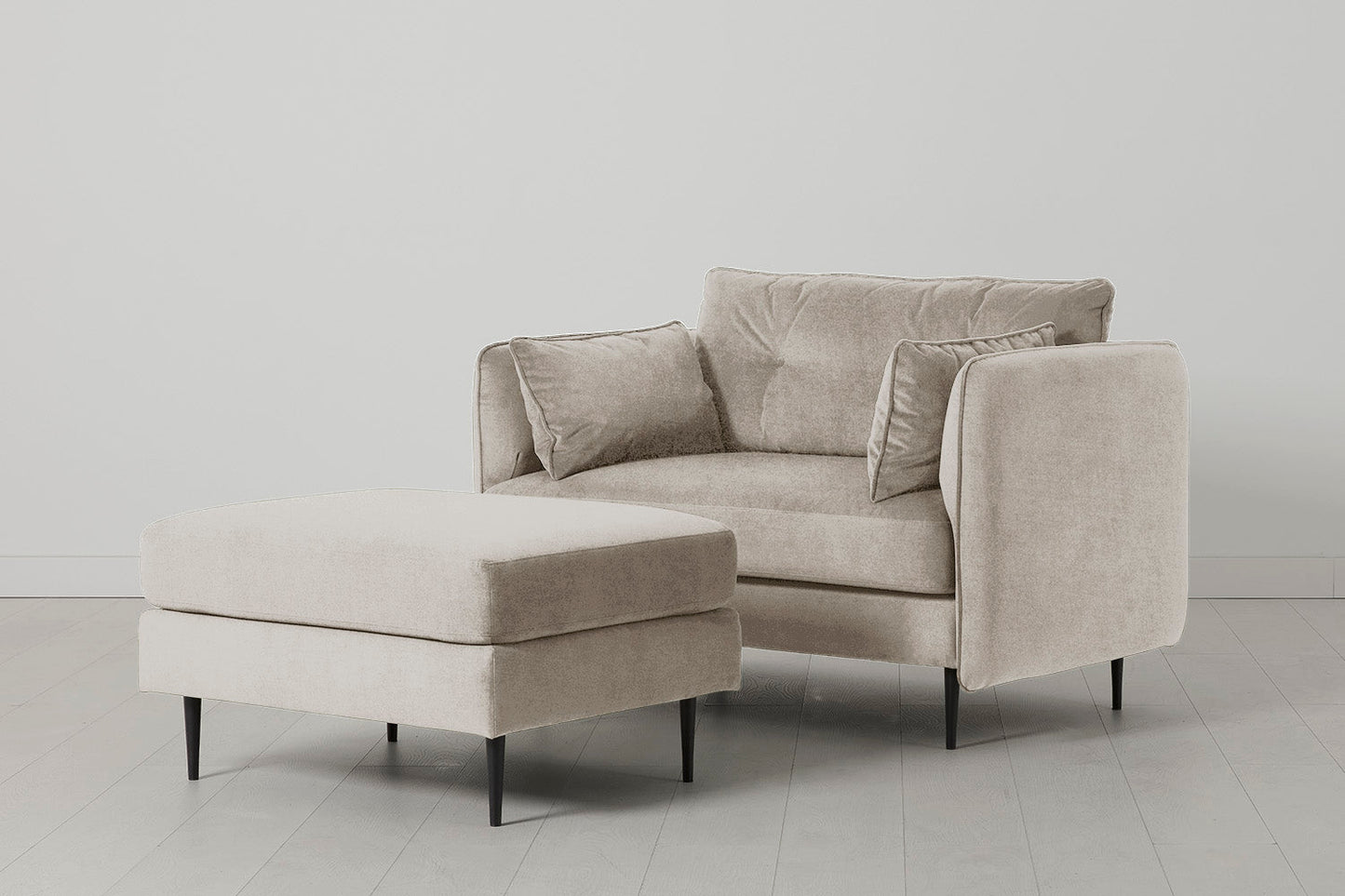 Model 19 Loveseat, Kreideweiß