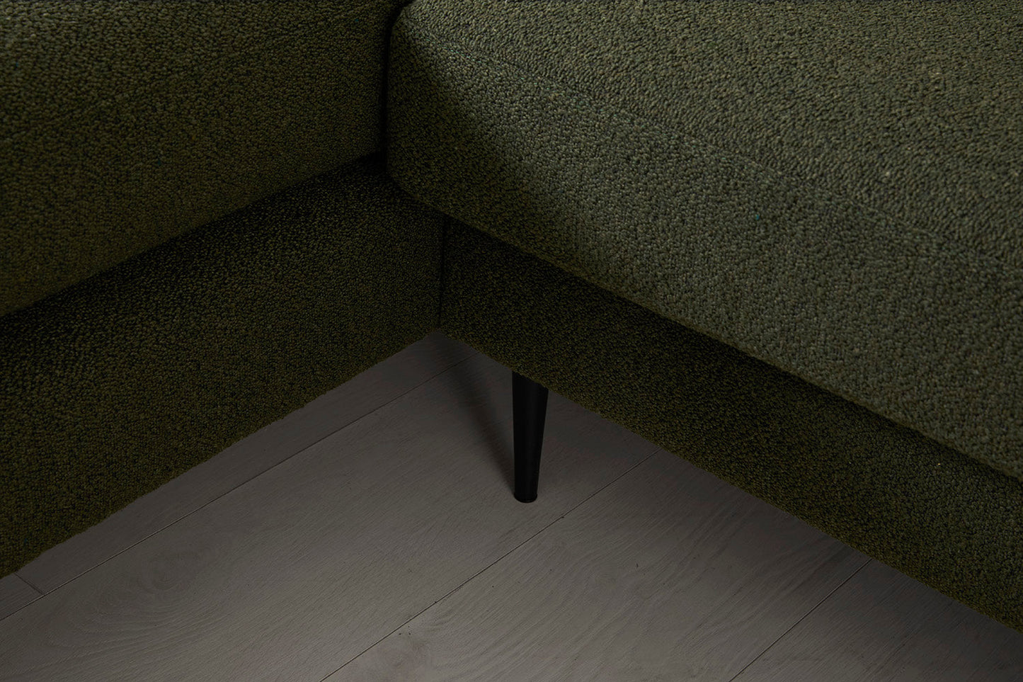 Model 19 Dreisitzer Chaiselongue-Sofa (Rechts), Farngrün