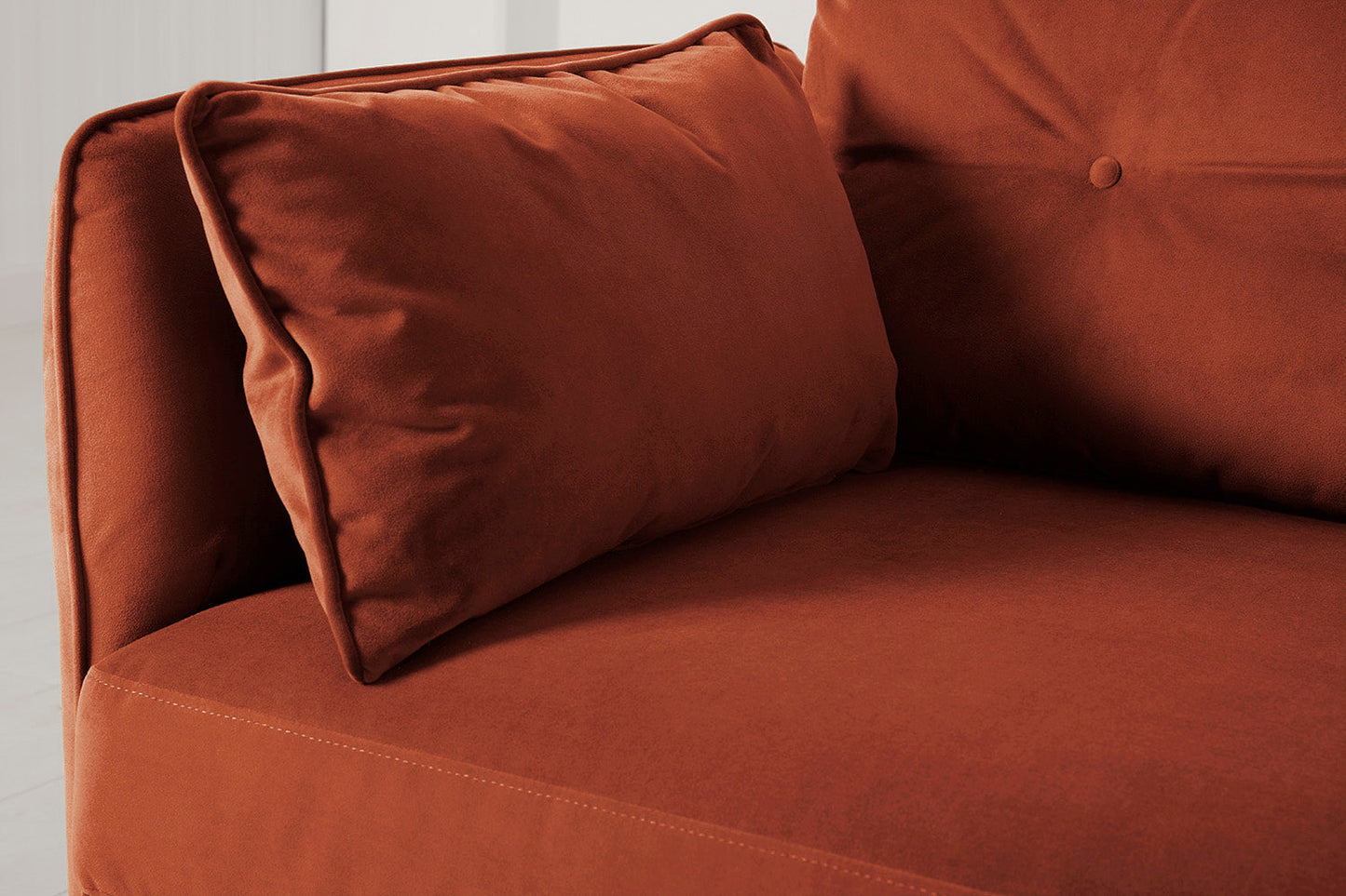 Model 19 Dreisitzer-Sofa mit Polsterhocker, Ziegelrot