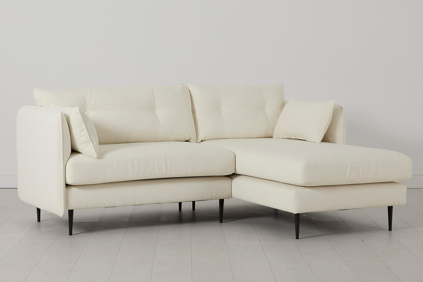 Model 19 Dreisitzer Chaiselongue-Sofa (Rechts), Elfenbeinfarbe