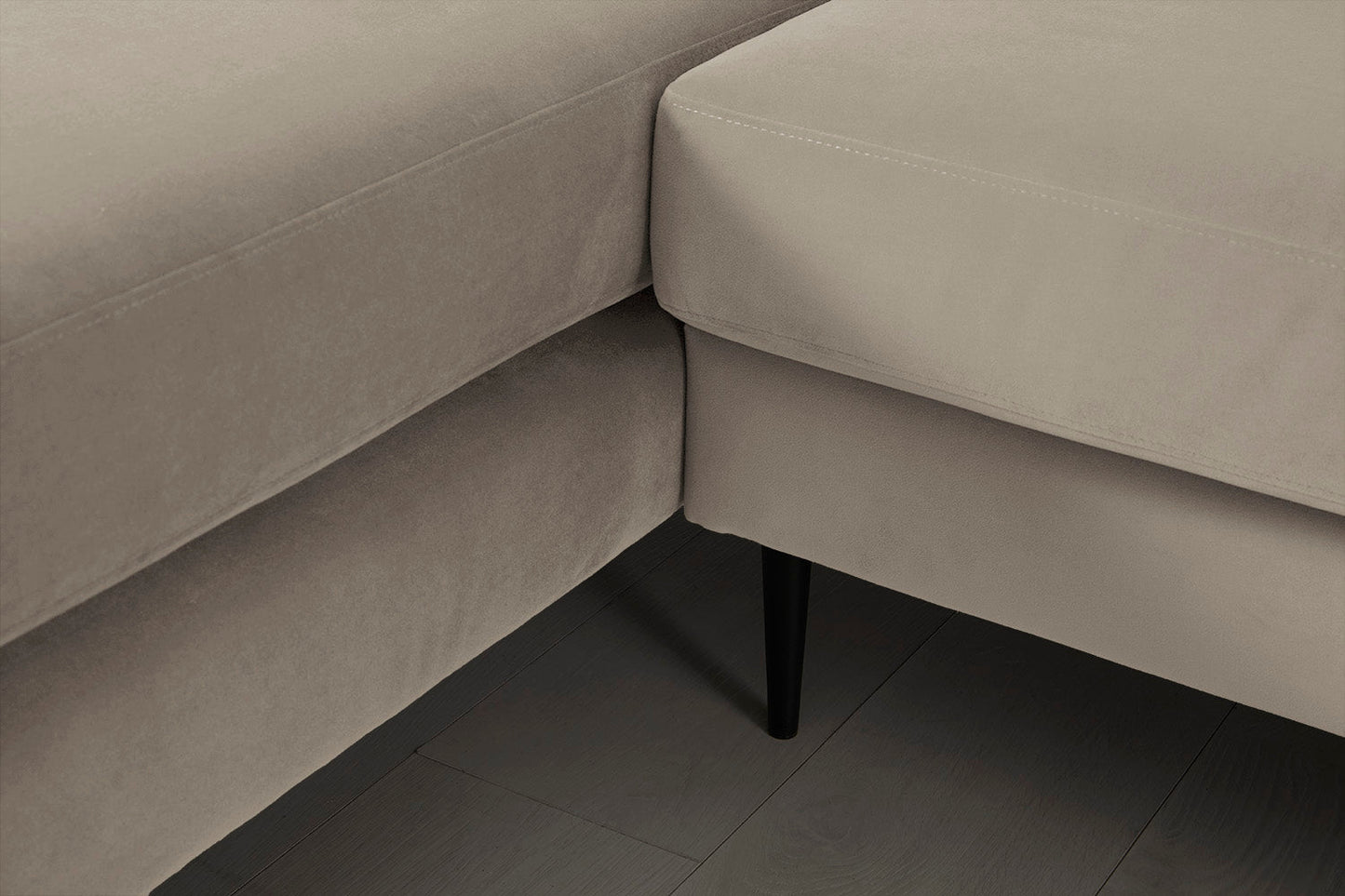 Model 19 Dreisitzer Chaiselongue-Sofa (Rechts), Knochenweiß