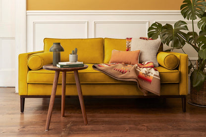 Zweisitzer-Sofa Model 02, Senfgelb